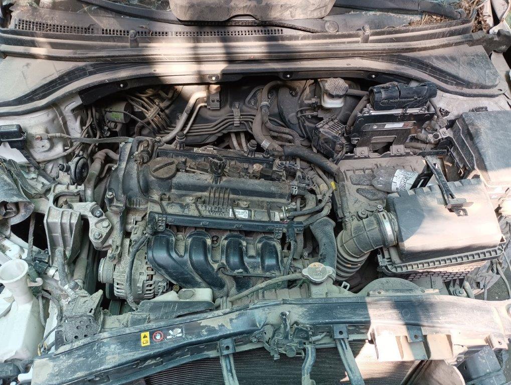  Hyundai ELANTRA 2016    EN DESARME